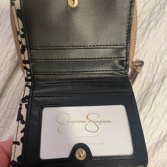 Jessica Simpson Brandy Small Wallet - Picture 4 of 4